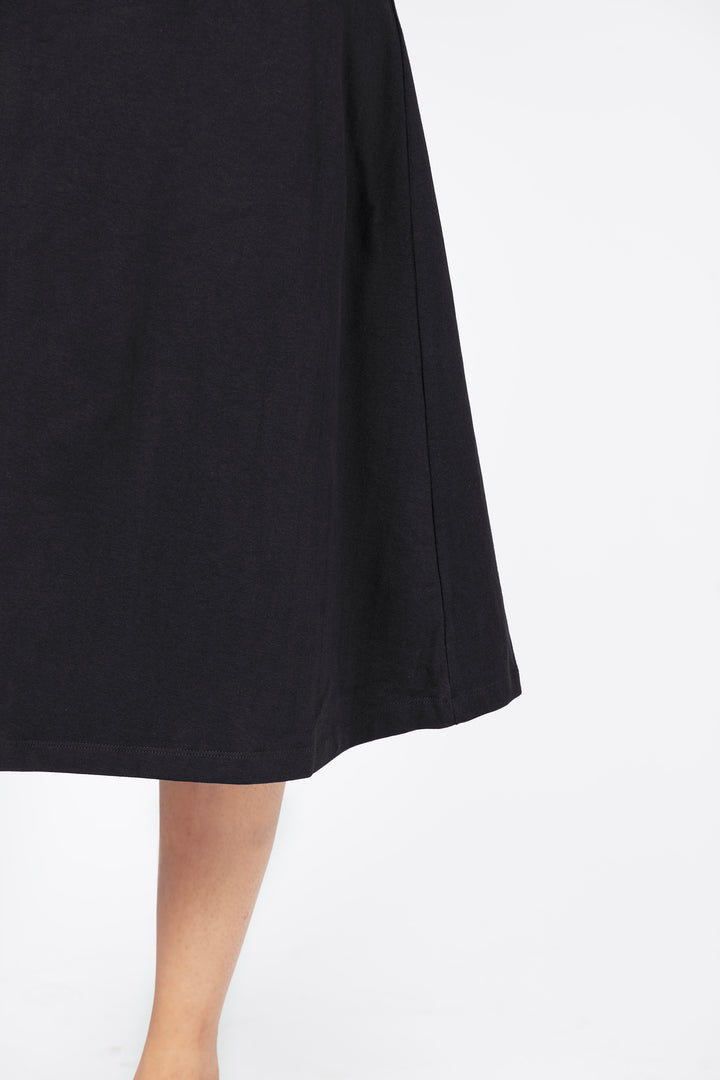 Flattering Sleeveless A-Line Dress for women - Black